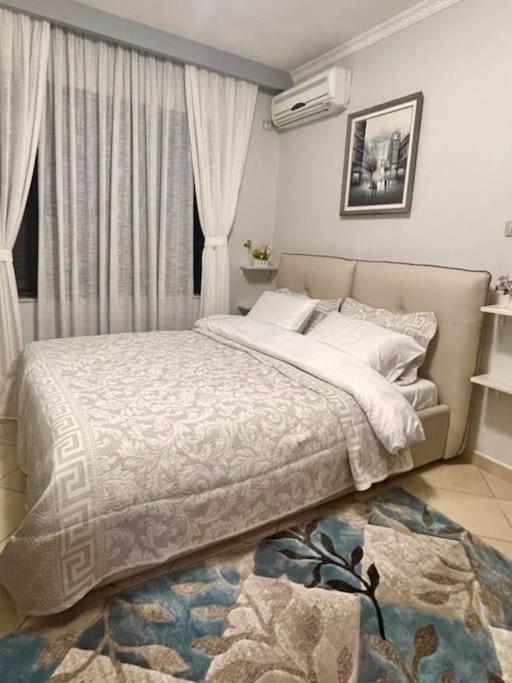 Nice Central Apartment In Tirana City Kültér fotó