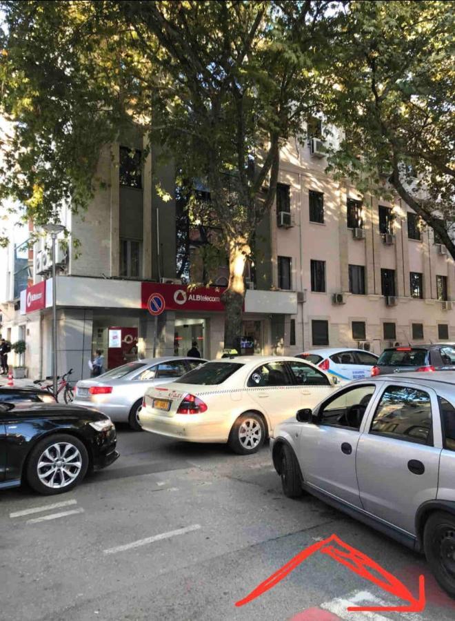 Nice Central Apartment In Tirana City Kültér fotó