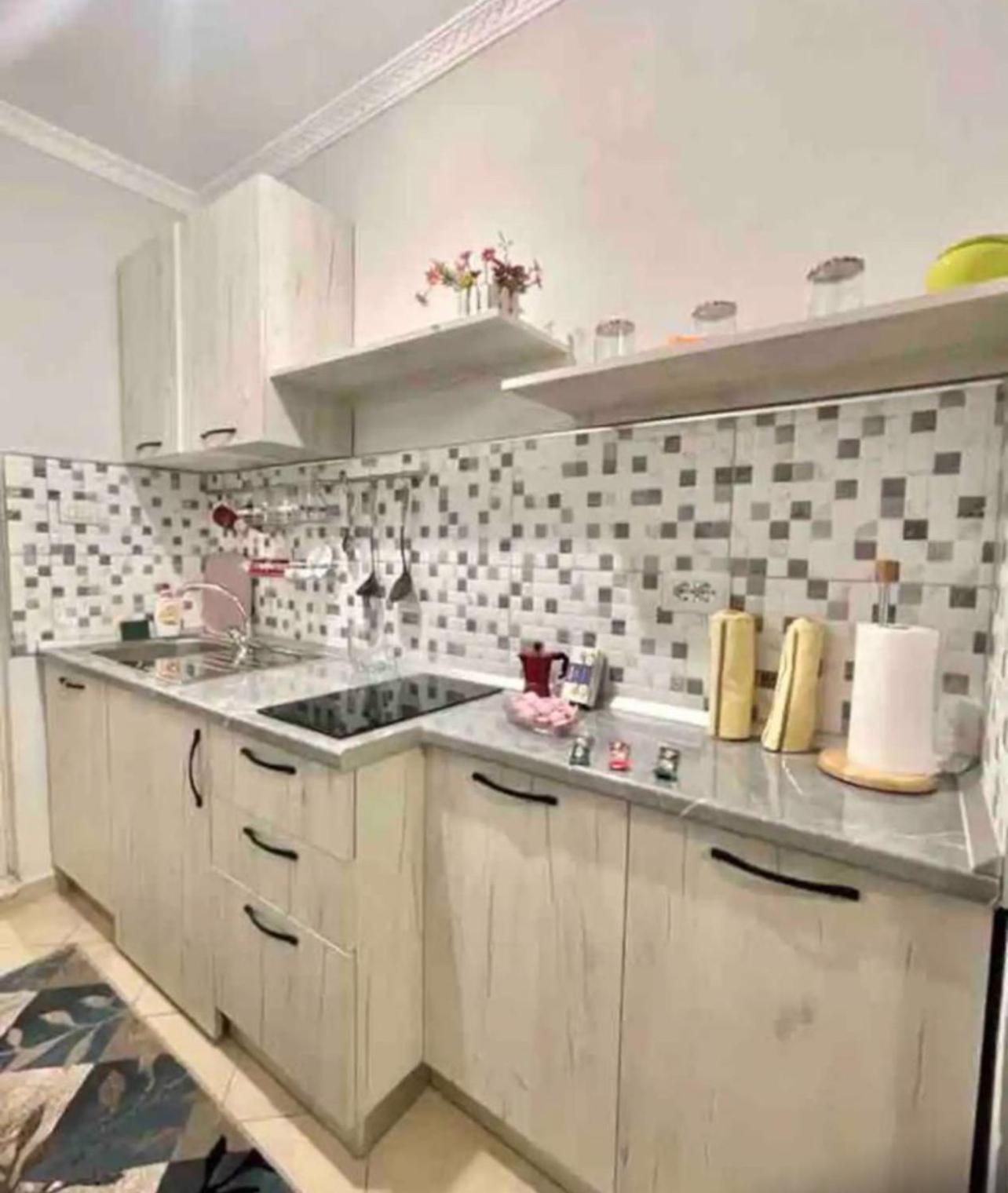 Nice Central Apartment In Tirana City Kültér fotó